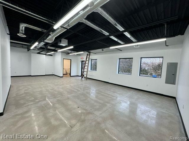 23422 Ford Road, Dearborn Heights, MI 48127