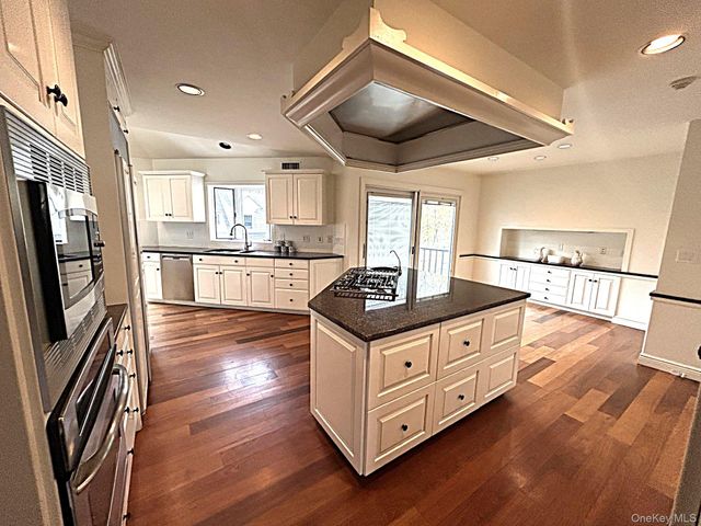 415 Grace Church Street, Rye, NY 10580