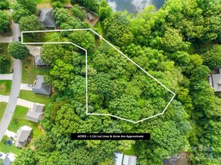 401 Brookfield Drive, Statesville, NC 28625