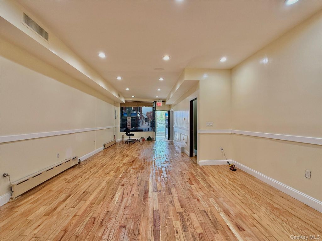 106-08 Liberty Avenue 1, Ozone Park, NY 11417 — photo 3