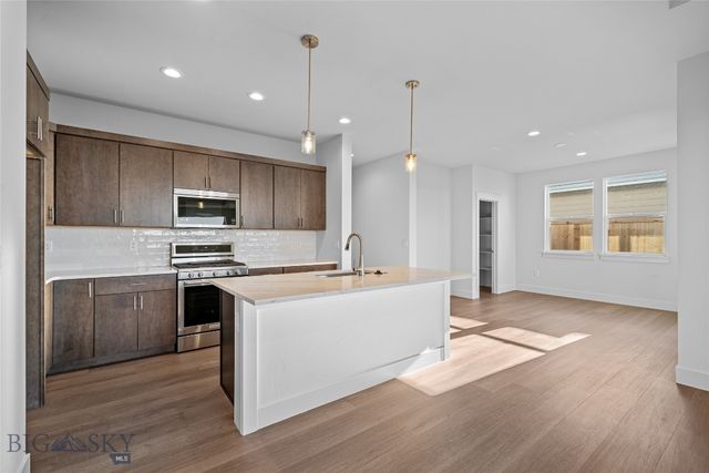 1540 Belle Starr Drive, Belgrade, MT 59714