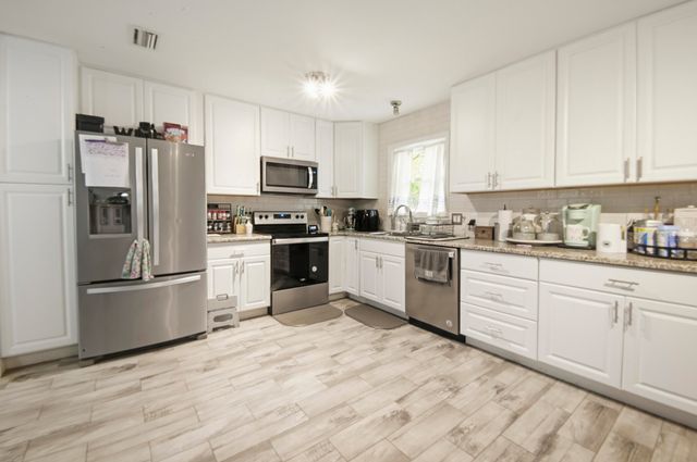 219 Pilgrim Avenue, Fort Walton Beach, FL 32547