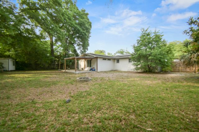 219 Pilgrim Avenue, Fort Walton Beach, FL 32547