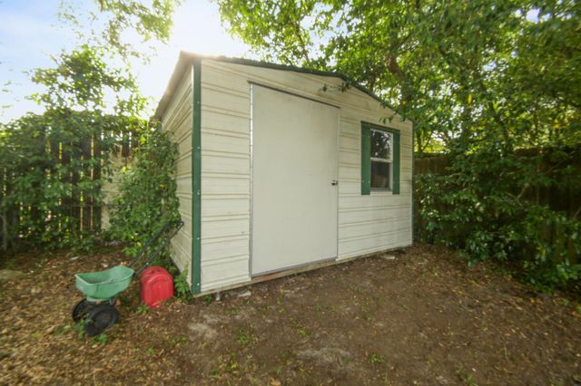 219 Pilgrim Avenue, Fort Walton Beach, FL 32547