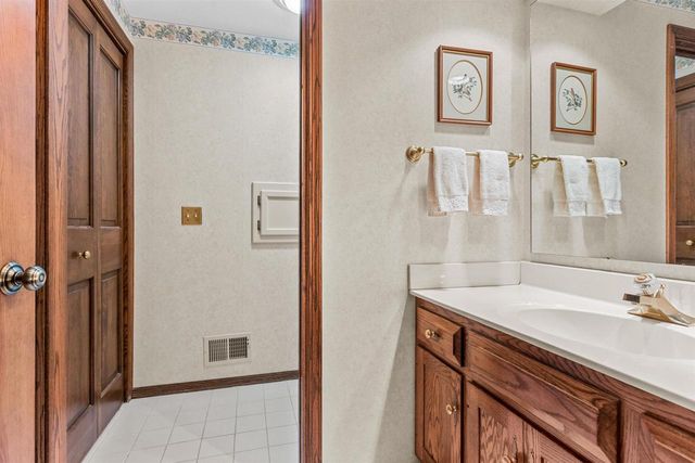 4420 Woodhaven Lane, Wisconsin Rapids, WI 54494