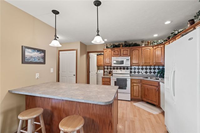 2317 Kiowa Court, Piqua, OH 45356