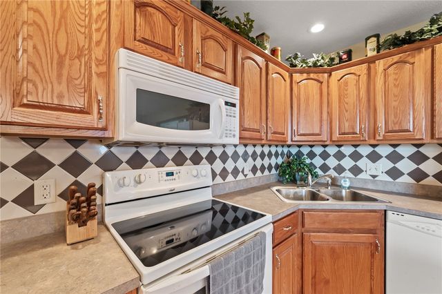 2317 Kiowa Court, Piqua, OH 45356