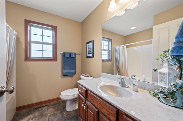 2317 Kiowa Court, Piqua, OH 45356