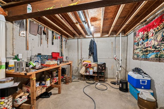 2317 Kiowa Court, Piqua, OH 45356