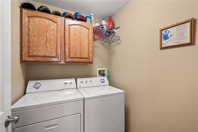 2317 Kiowa Court, Piqua, OH 45356