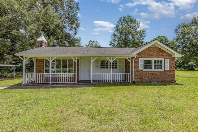 511 NC Highway 100, Whitsett, NC 27377