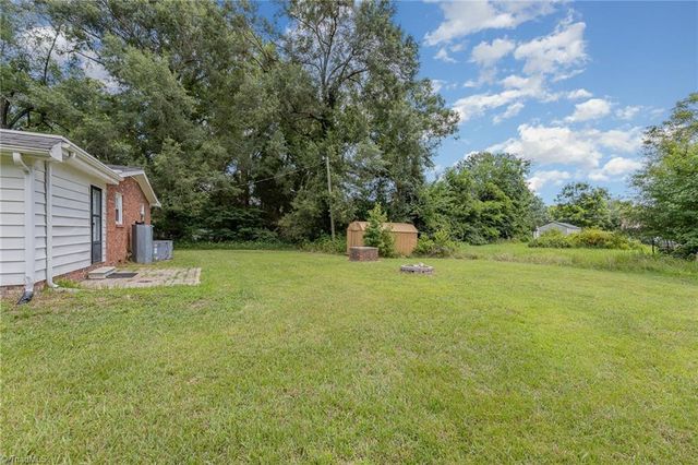 511 NC Highway 100, Whitsett, NC 27377