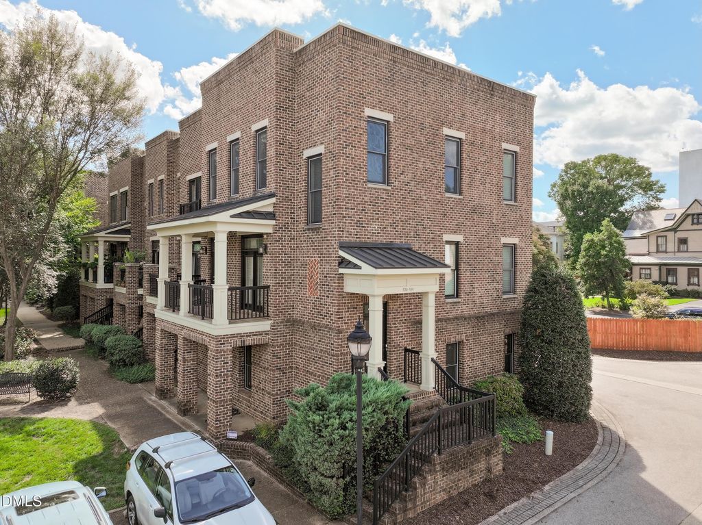 530 John Haywood Way 104, Raleigh, NC 27604