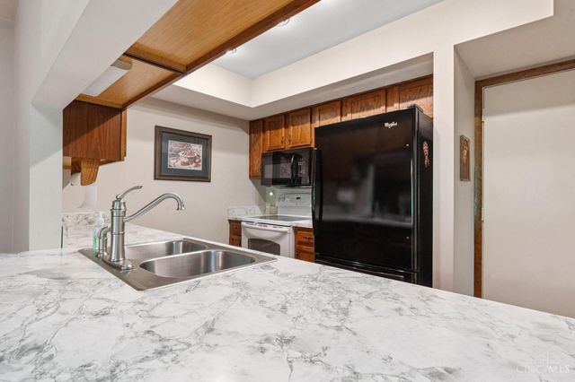5642 Cobblegate Drive, Miami Twp, OH 45449