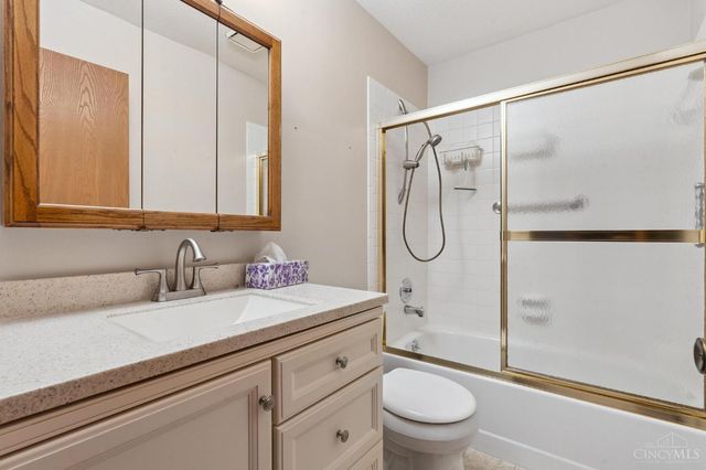 5642 Cobblegate Drive, Miami Twp, OH 45449