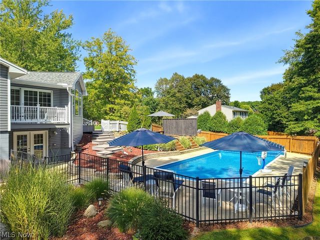 3855 Northview Drive, Stow, OH 44224