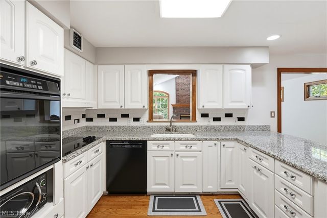 3855 Northview Drive, Stow, OH 44224