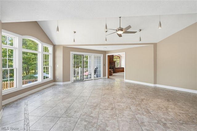 3855 Northview Drive, Stow, OH 44224