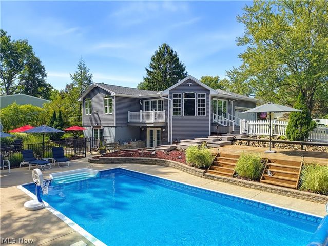 3855 Northview Drive, Stow, OH 44224