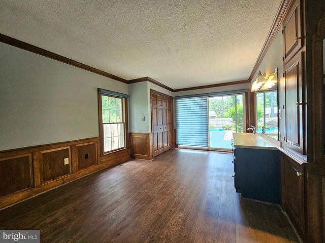 8300 ROBIN HOOD DR, Salisbury, MD 21804