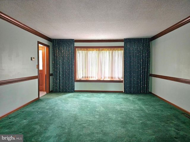 8300 ROBIN HOOD DR, Salisbury, MD 21804