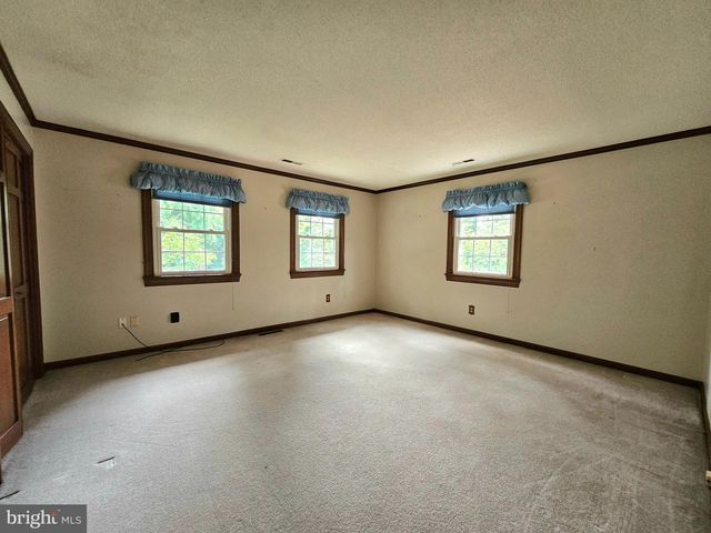 8300 ROBIN HOOD DR, Salisbury, MD 21804