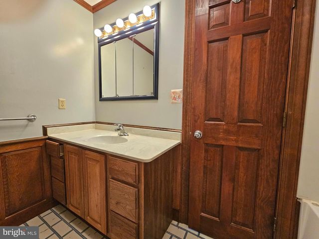 8300 ROBIN HOOD DR, Salisbury, MD 21804
