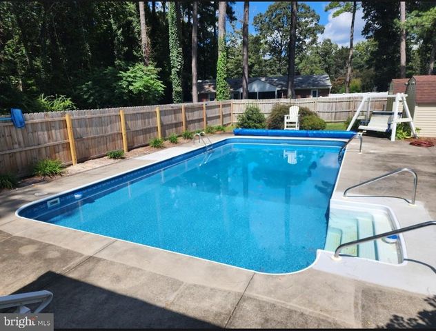 8300 ROBIN HOOD DR, Salisbury, MD 21804