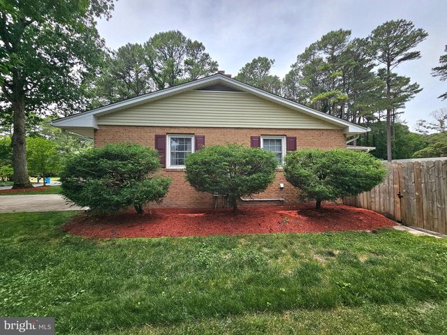 8300 ROBIN HOOD DR, Salisbury, MD 21804
