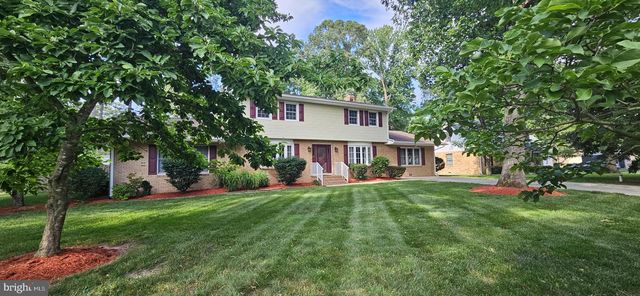 8300 ROBIN HOOD DR, Salisbury, MD 21804