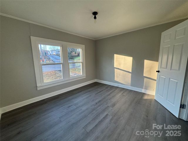 123 Lincoln Street, Statesville, NC 28677