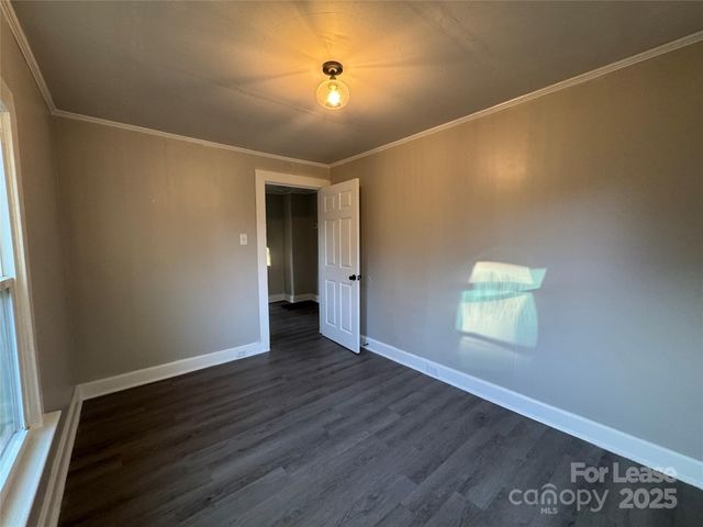 123 Lincoln Street, Statesville, NC 28677