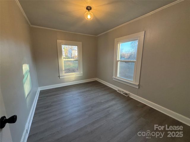 123 Lincoln Street, Statesville, NC 28677