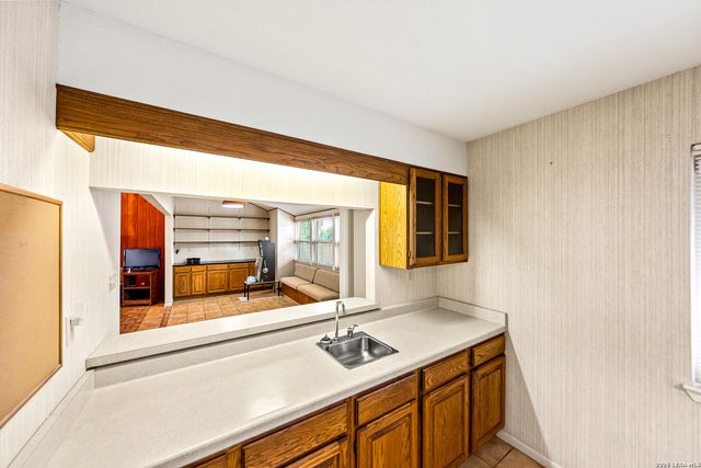1818 PAISLEY ST, San Antonio, TX 78231