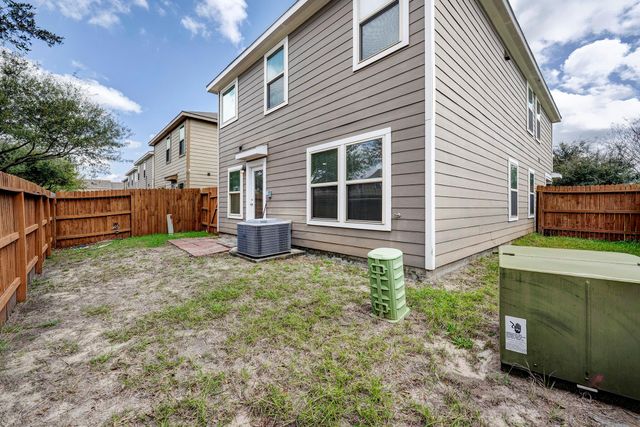 18953 Bobcat Path Court, Houston, TX 77073