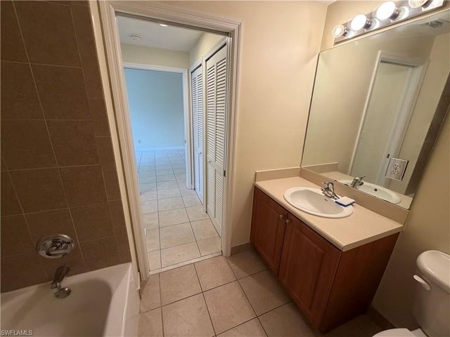 8408 Bernwood Cove LOOP 1703, Fort Myers, FL 33966