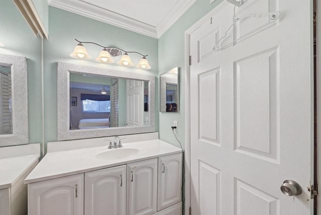15301 Pembridge Avenue 44, Delray Beach, FL 33484
