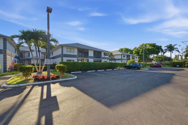 15301 Pembridge Avenue 44, Delray Beach, FL 33484