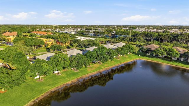 15301 Pembridge Avenue 44, Delray Beach, FL 33484
