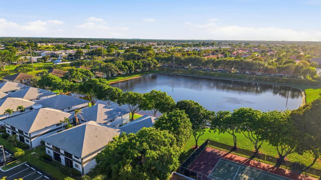 15301 Pembridge Avenue 44, Delray Beach, FL 33484