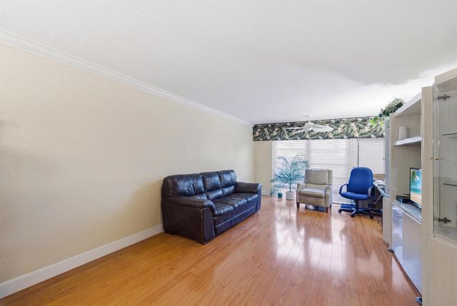 15301 Pembridge Avenue 44, Delray Beach, FL 33484