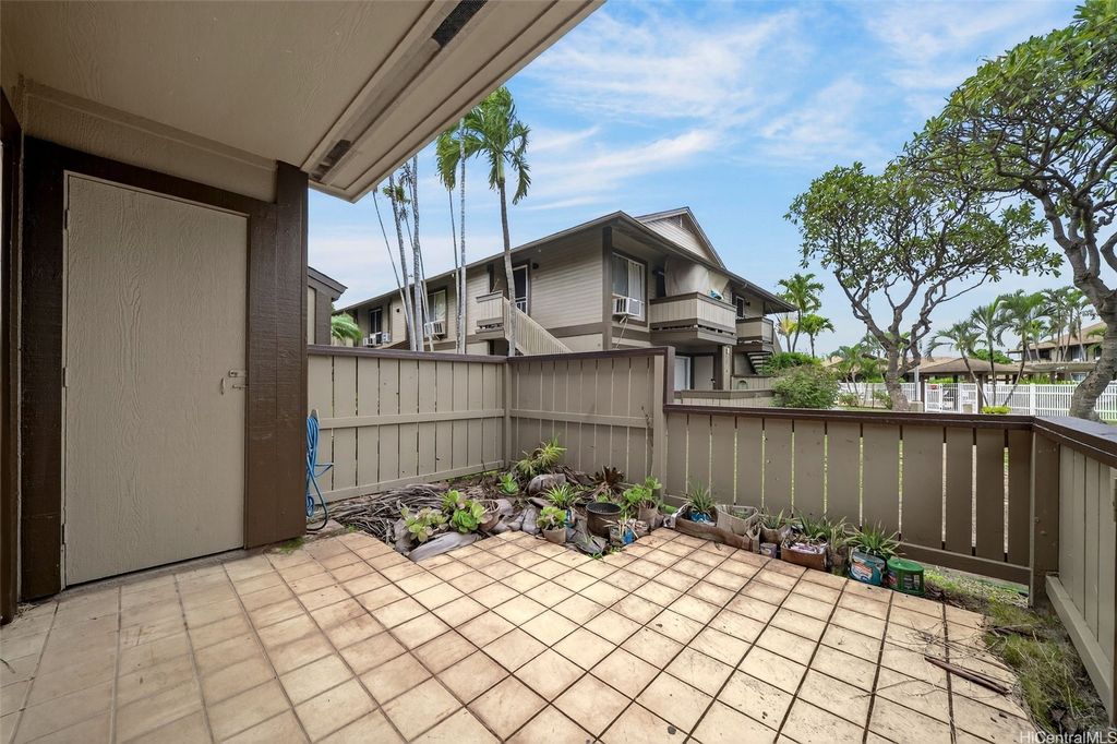 91-1059 Puamaeole Street 5E, Ewa Beach, HI 96706