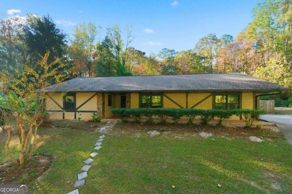 2655 Whisper Trail, Douglasville, GA 30135