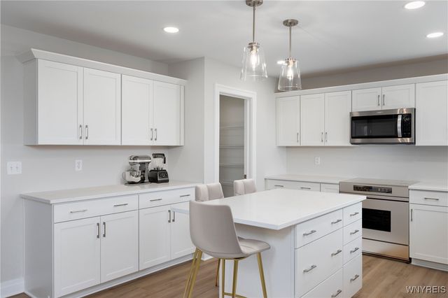 5502 William Street, Lancaster, NY 14086