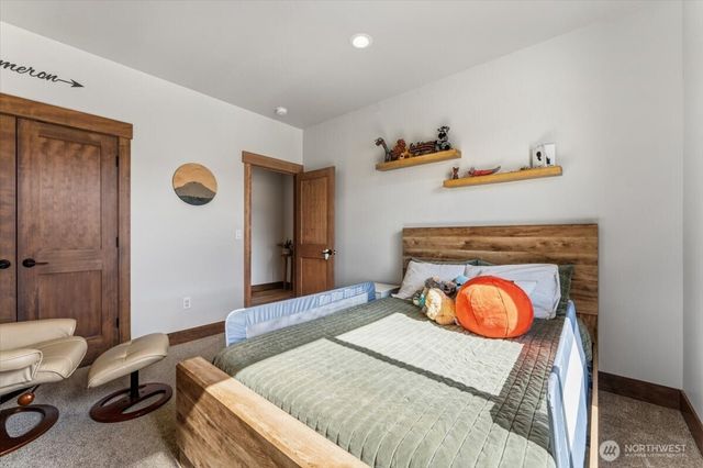 2637 Patriot Way SE, East Wenatchee, WA 98802