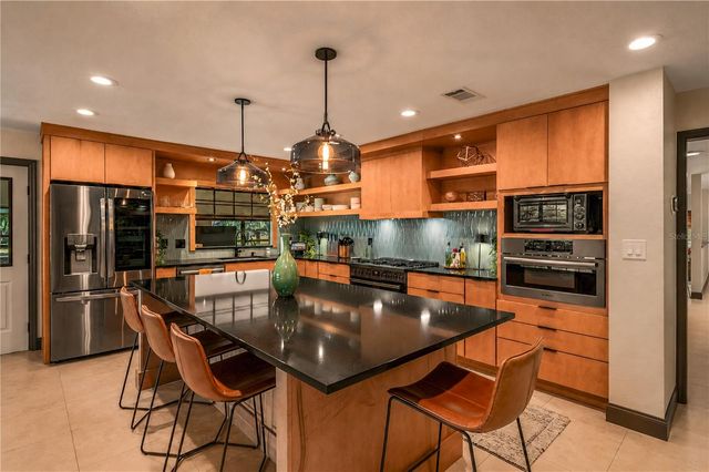 5101 NW 80TH AVENUE ROAD, Ocala, FL 34482