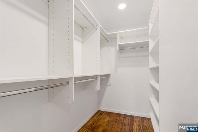 20 Zazzetti Street 2, Waldwick, NJ 07463