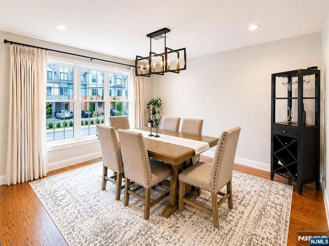 20 Zazzetti Street 2, Waldwick, NJ 07463