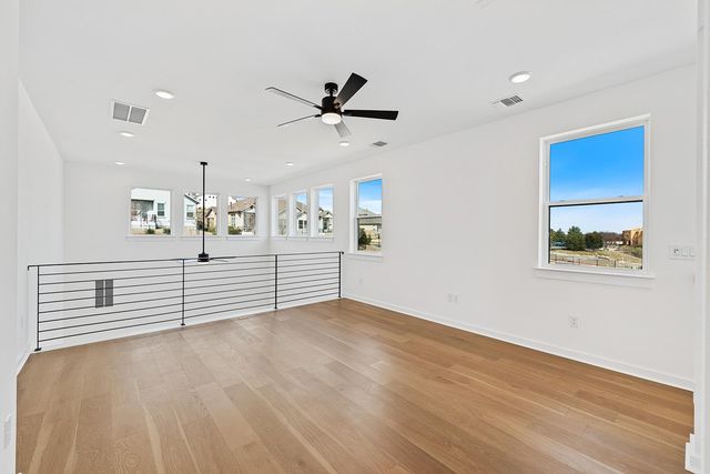 109 Pennybacker LN, Lakeway, TX 78738