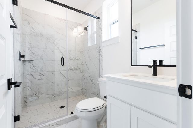 109 Pennybacker LN, Lakeway, TX 78738